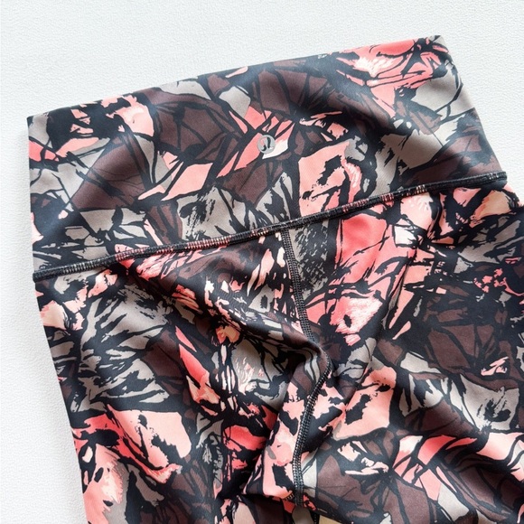 Lululemon Leggings High Times Pant (Full-On Luxtreme size 6 015-A - Picture 7 of 7